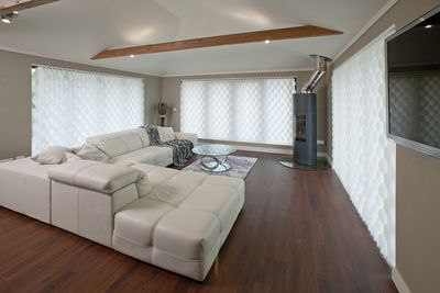 Vertical Blind Systems, SG 2910, Multi Visio, Room shot "Rawsons Retreat", Kent, United Kingdom, Vertical Waves